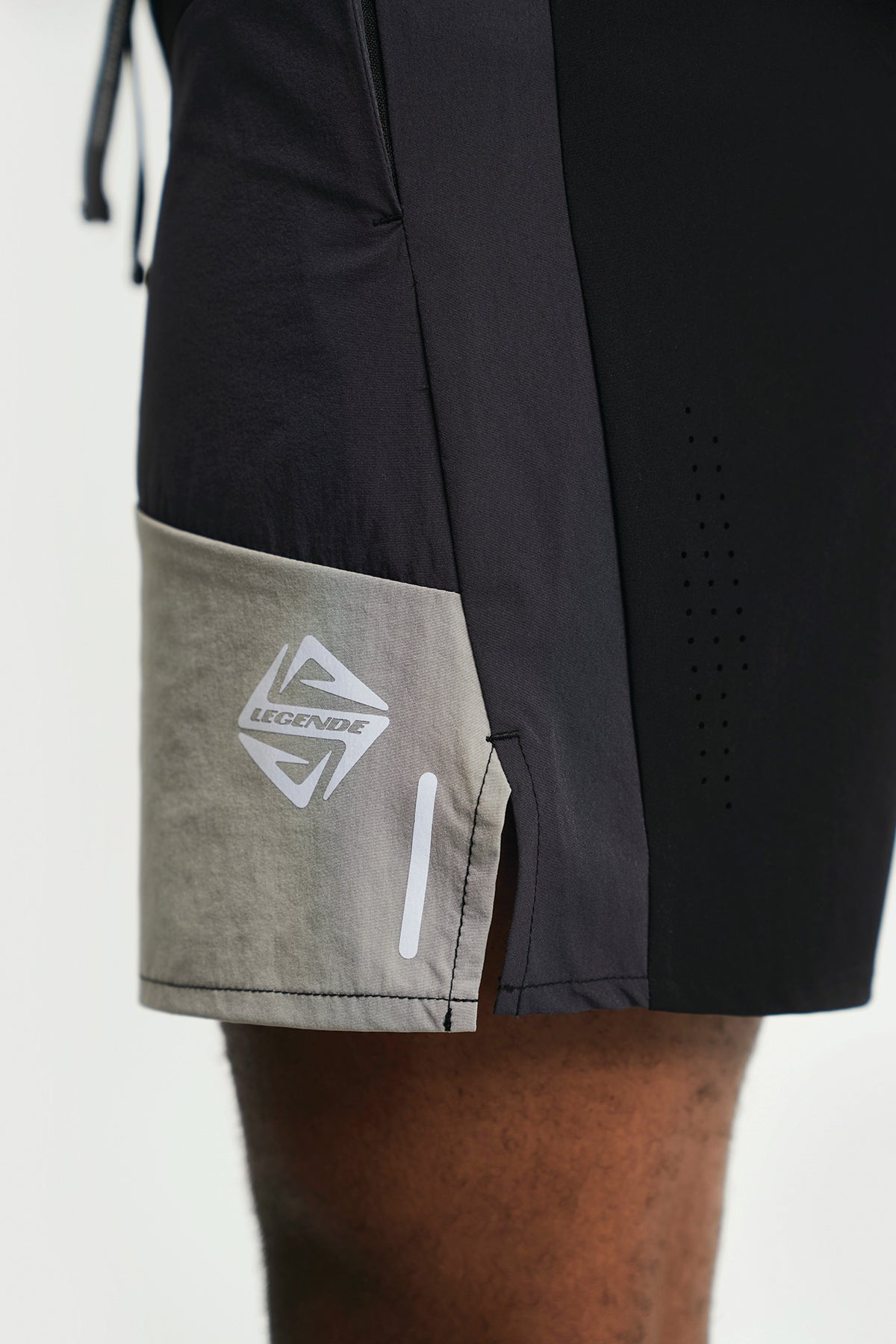 FRAGMENT SHORT - BLACK