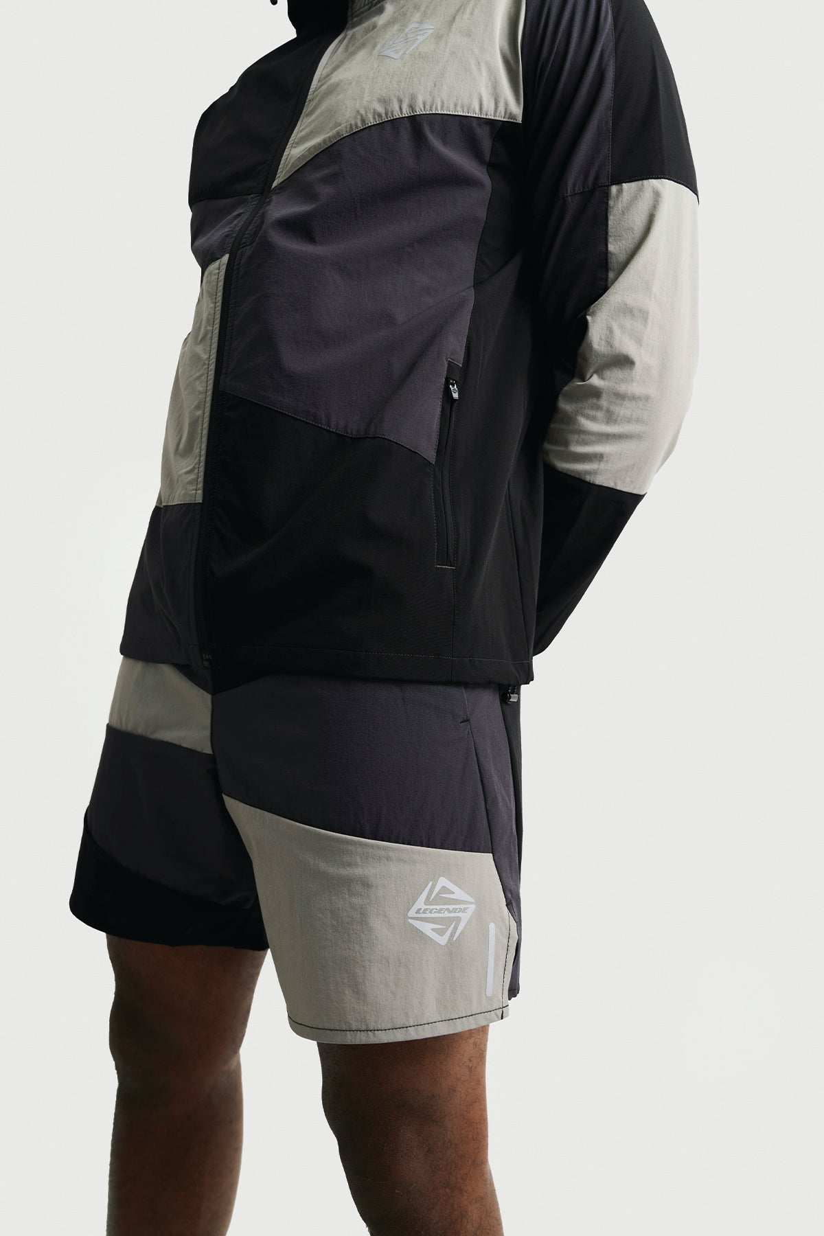 FRAGMENT WINDBREAKER - BLACK