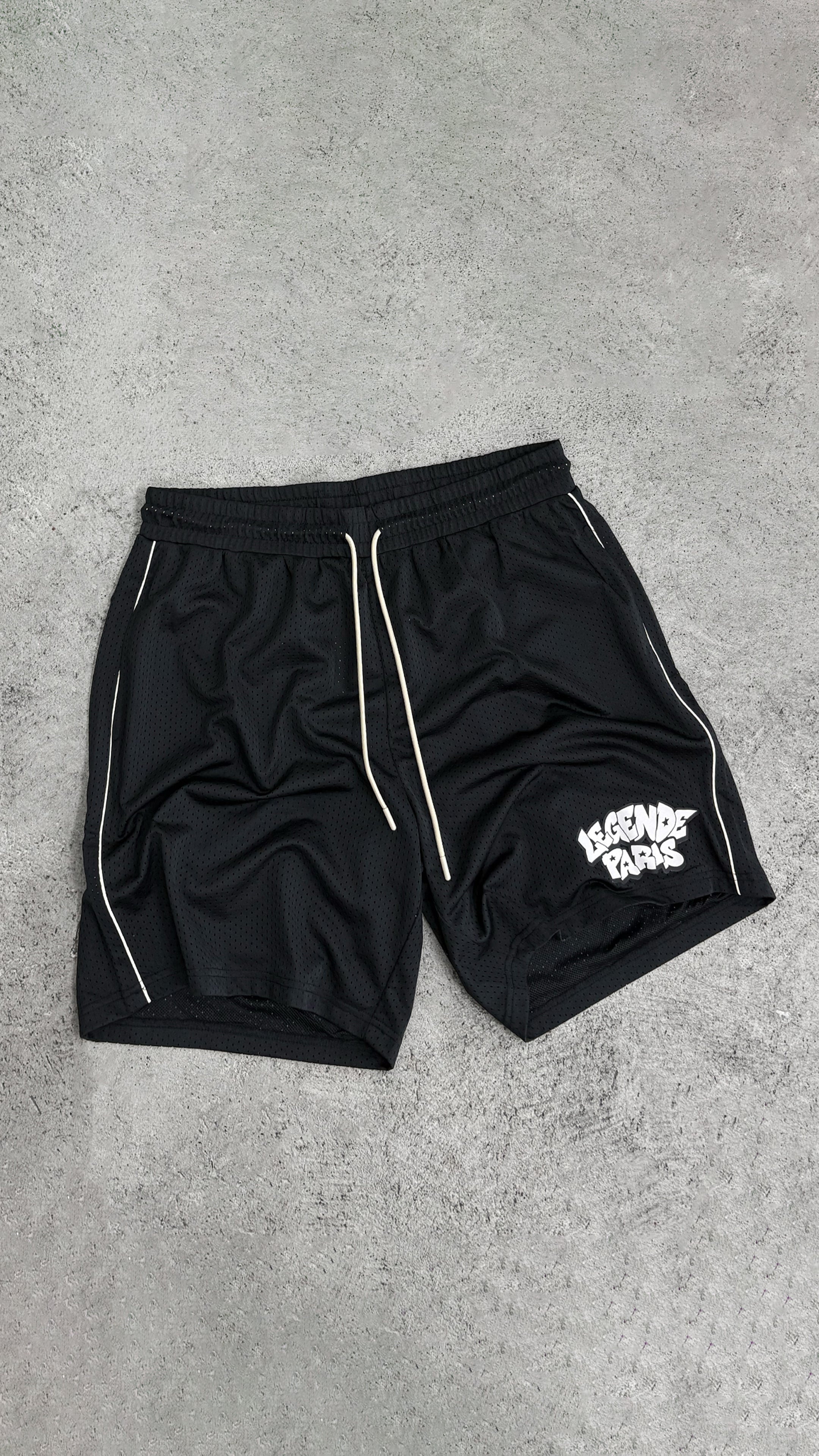 GRAFFITI MESH SHORT - BLACK
