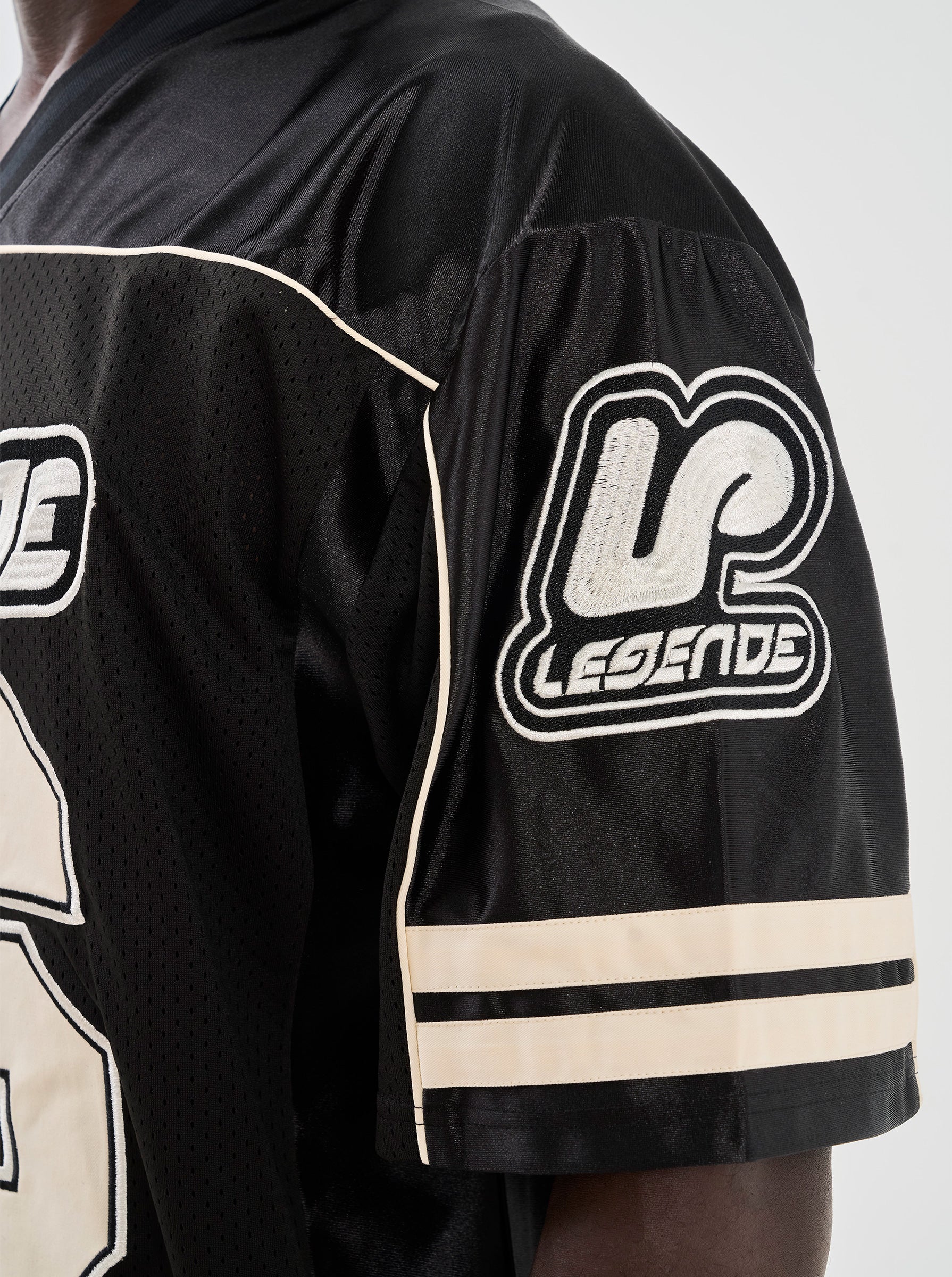 (FOOTASYLUM EXCLUSIVE) CAPTION JERSEY - BLACK